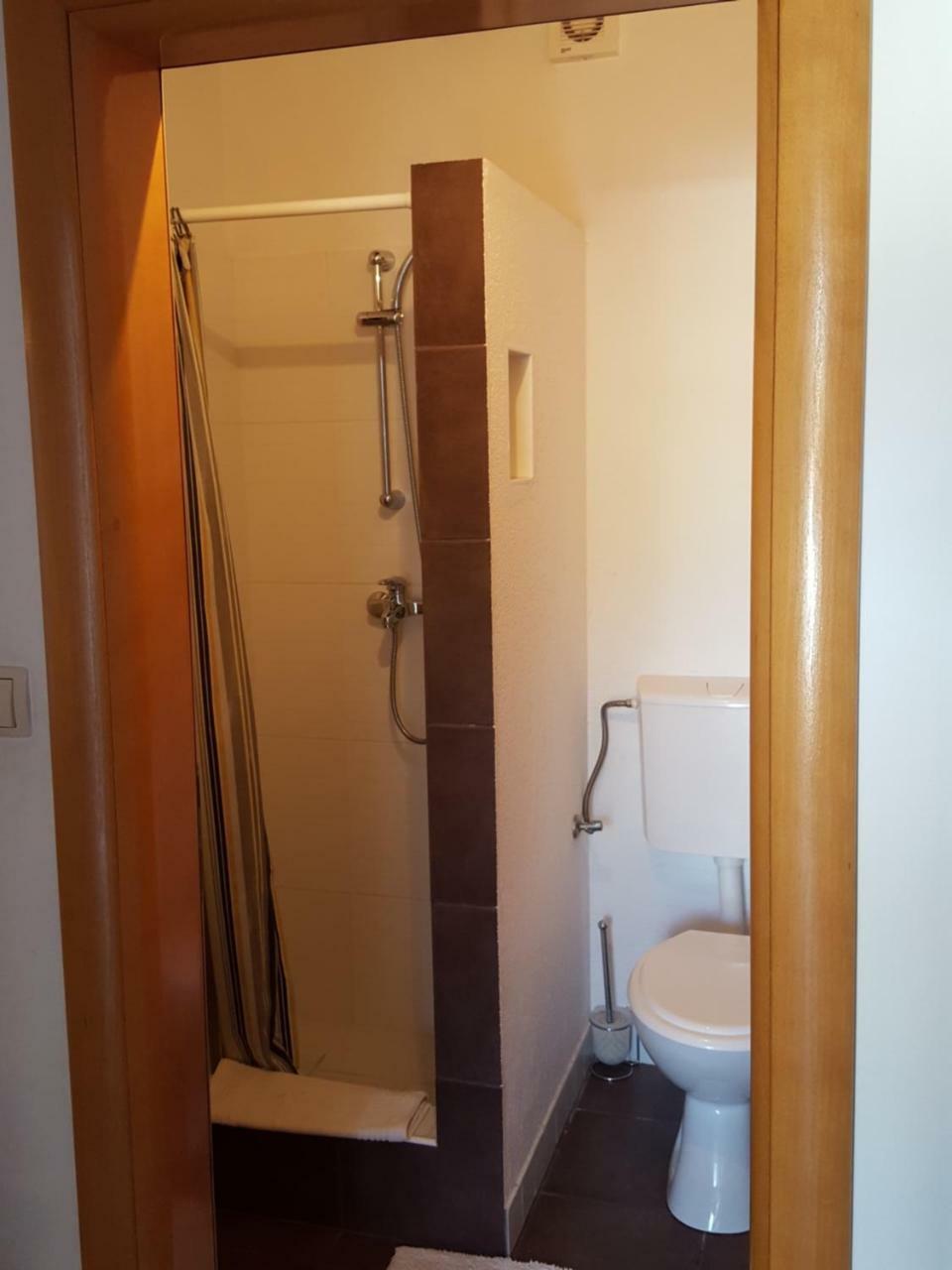 Apartmani Katja Омиш Экстерьер фото